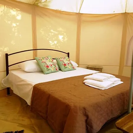 Luxury Палиури