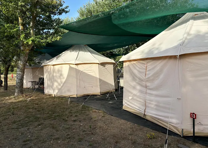 Luxury Οργανωμένο κάμπινγκ Παλιούρι